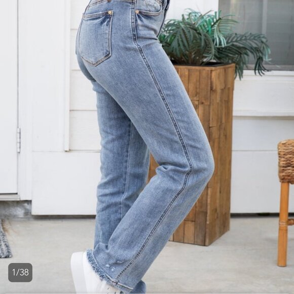 Judy Blue Sky Blue Straight Leg Jeans - Picture 1 of 1